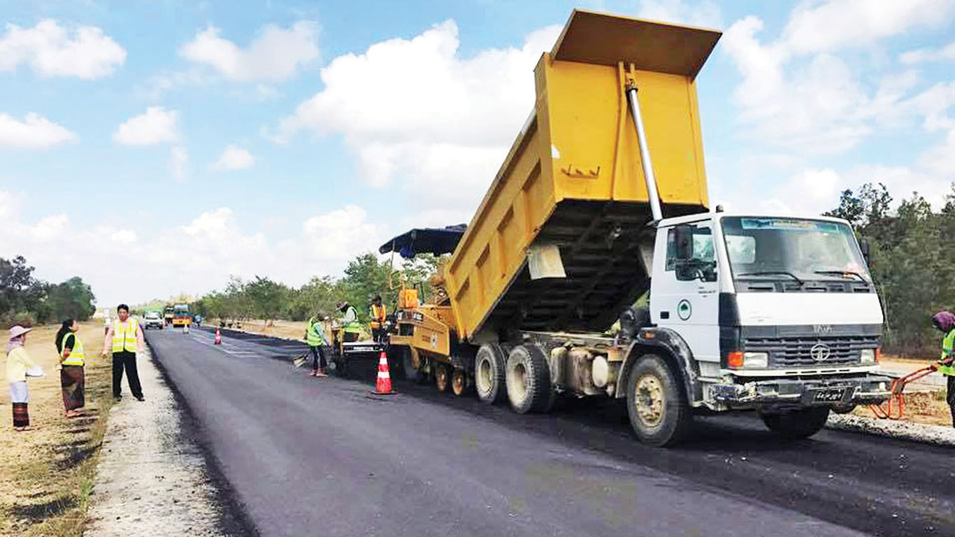 Over the past two years, Ministry of Construction has made significant achievements in the road and bridge sector: some places which did not have access to road facilities in the past got road access in the last two years 