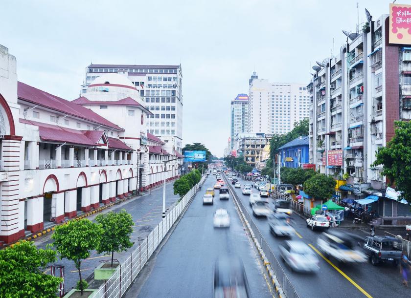Singapore investors pile funds into Myanmar as interest in Myanmar rises    