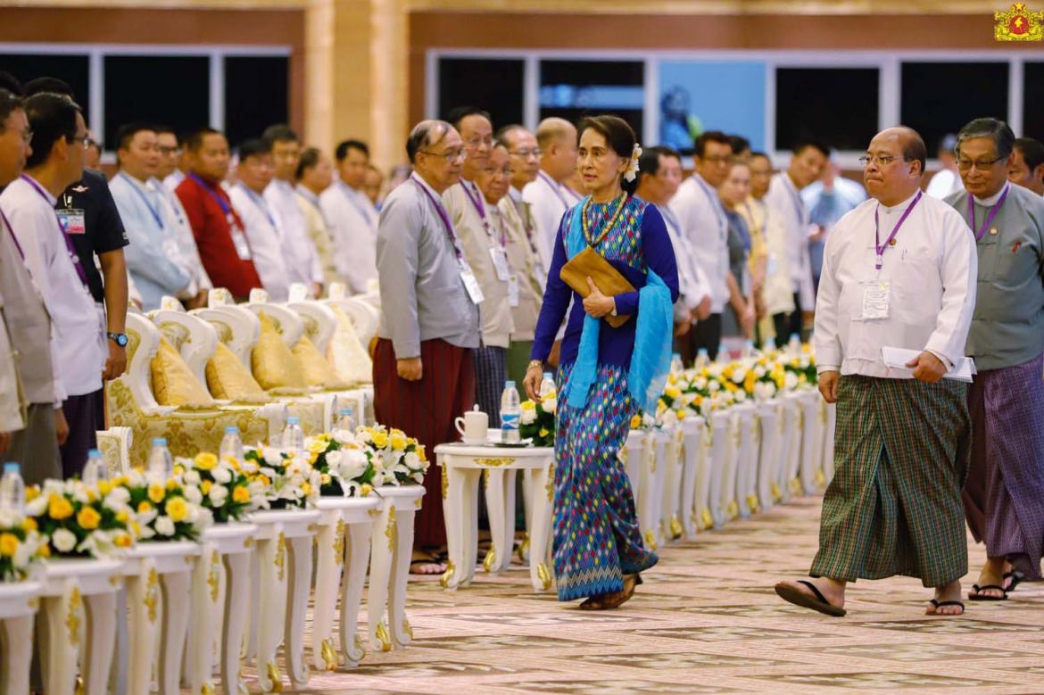 Local business communities are disappointed that their meeting with the State Counsellor failed to discuss specific solutions for tackling a sluggish economy