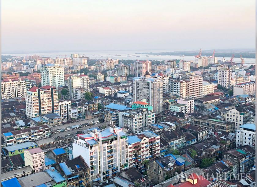 The property insiders urged government authorities to expedite draft real estate services law 