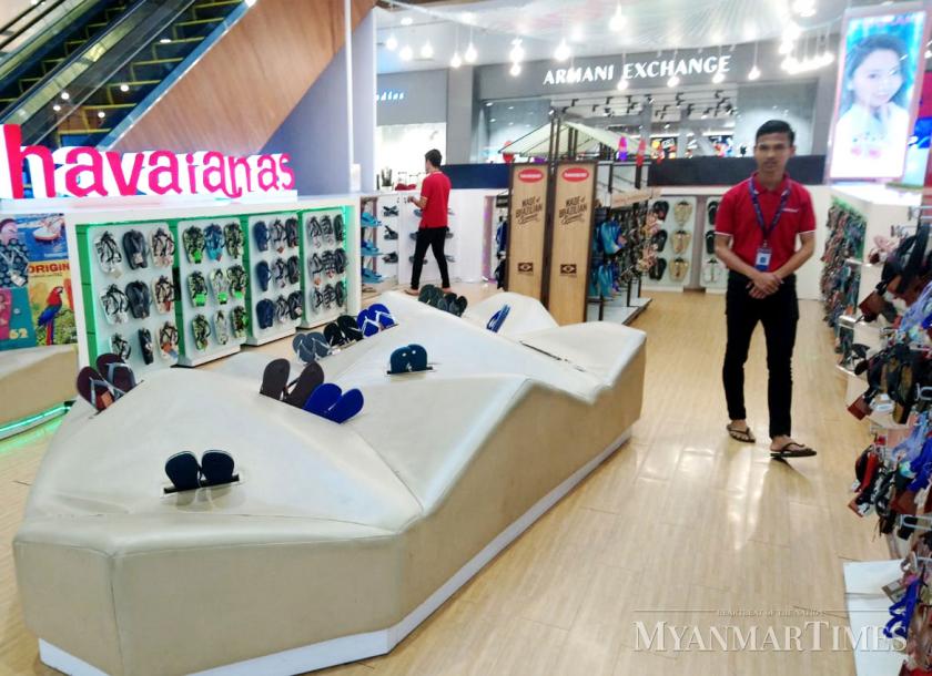 Singapore Myanmar Investco (SMI) which is listed on the Singapore Stock Exchange will expand in retail market by distributing Brazilian flip flops brand, Havaianas in Myanmar