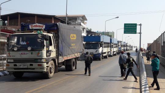 Thai imports at Myawady border gate has decreased, while Myanmar exports increased slightly  