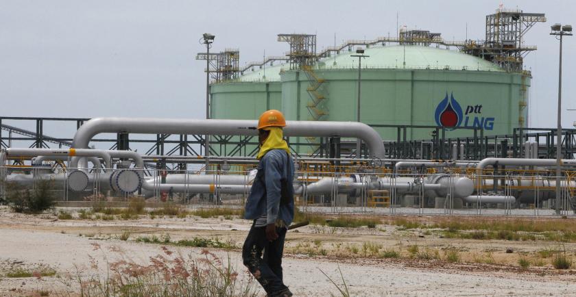 In order to reduce the cost of power generation, the government intends to allow private companies to import Liquefied Natural Gas (LNG) to Myanmar