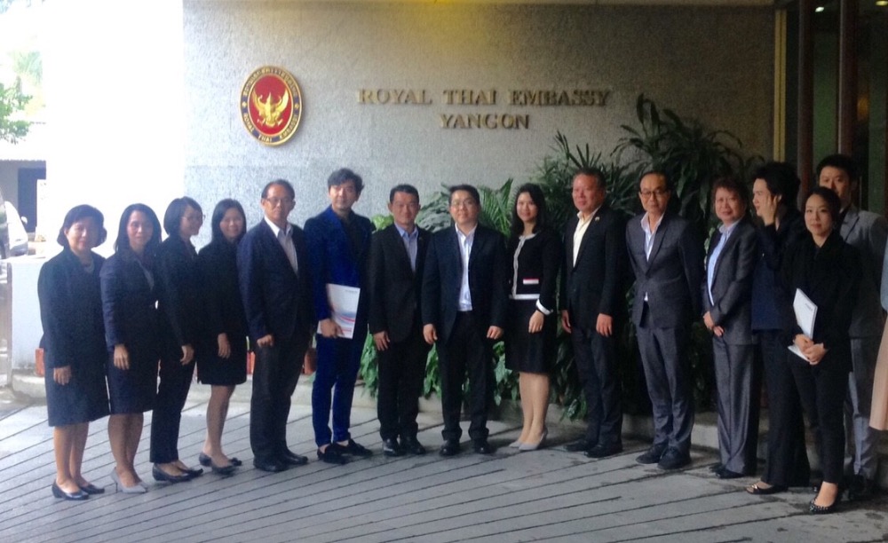 Embassy Updates University Lecturers from Thammasat University  on Thai-Myanmar Relations 