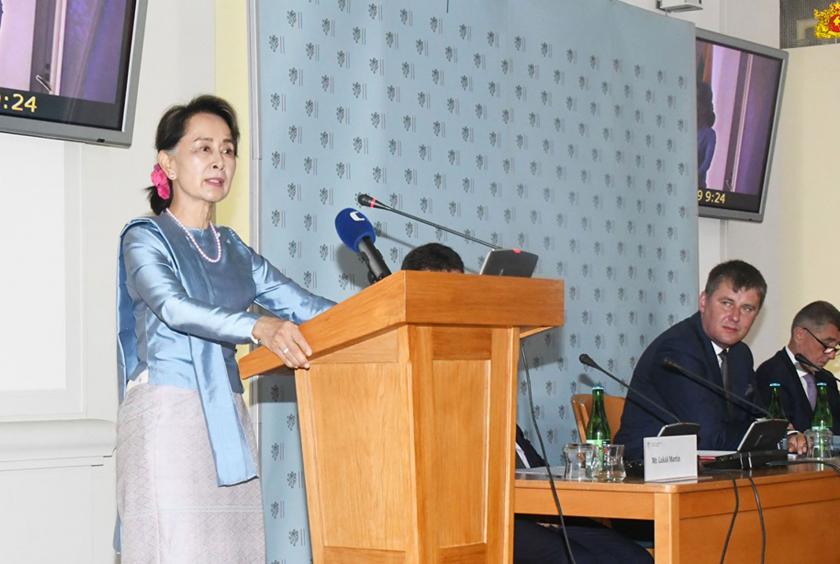 State Counsellor invited Czech investors to invest in Myanmar during her official trip to Cezch Republic 