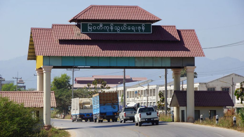 Myanmar – Thailand border trade between 1 October and 30 September in the 2018 – 2019 fiscal years exceeded USD $4.1 billion which increased USD $ 2.4 billion when compared to the same period of last fiscal year 