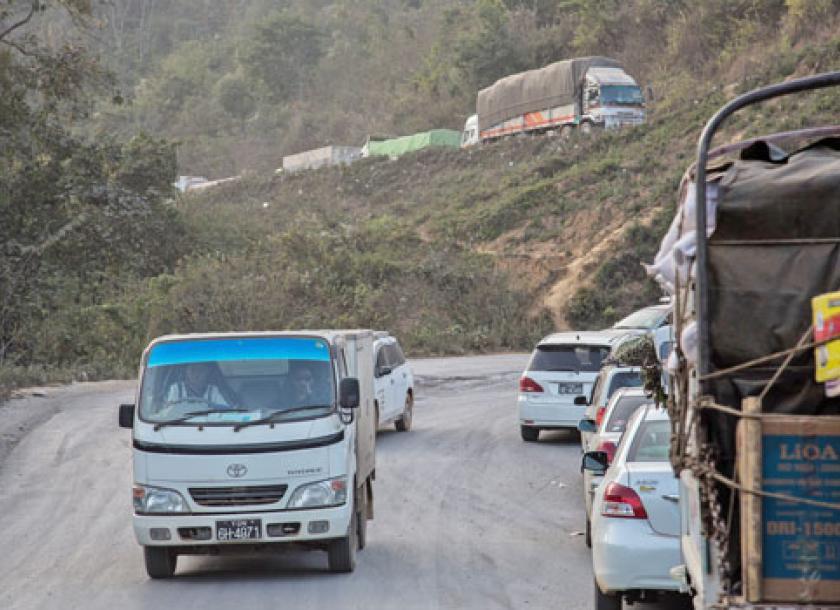 Business community in northern Shan State urged the government to promote trade and economic development by upgrading the Mandalay-Muse Highway