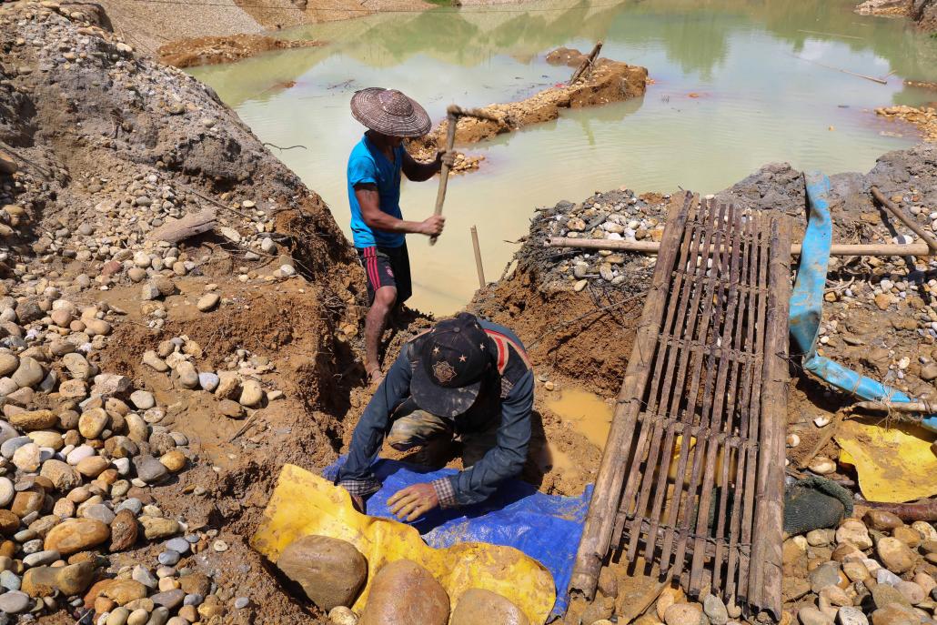 Kachin Government authorities allotted 15 small-scale mining blocks across Kachin State except for Putao District and Tanaing Region 