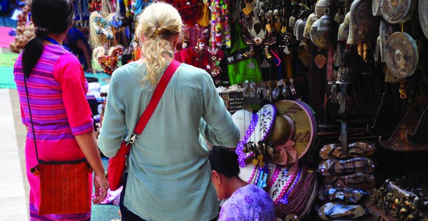 To boost their export volume, Myanmar’s handicraftmen look for overseas markets
