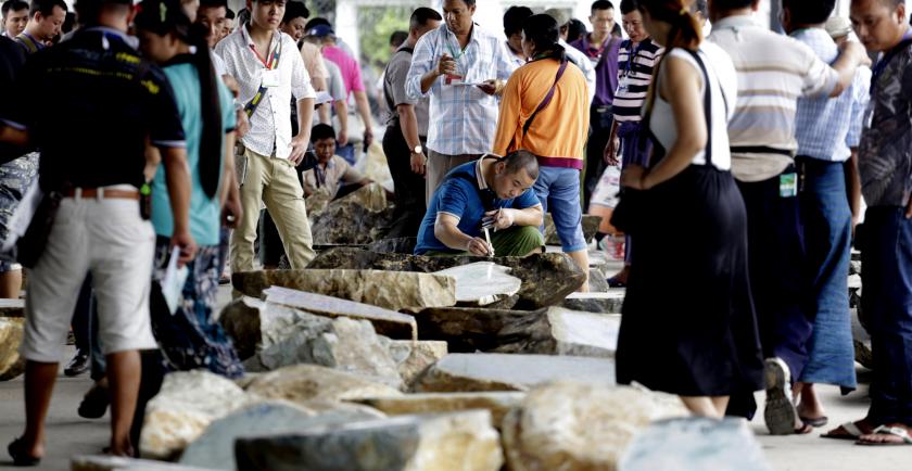 Jade market is stable although the government stopped granting gemstone mining licenses